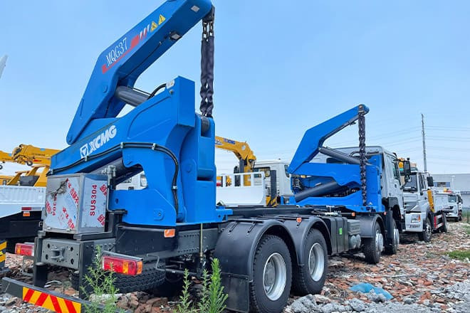 XCMG 37 Ton Side Lifter Truck for Sale in Angola - Konttialus/ Vaihtokuormatilat kuorma-auto: kuva XCMG 37 Ton Side Lifter Truck for Sale in Angola - Konttialus/ Vaihtokuormatilat kuorma-auto XCMG 37 Ton Side Lifter Truck for Sale in Angola - Konttialus/ Vaihtokuormatilat kuorma-auto: kuva XCMG 37 Ton Side Lifter Truck for Sale in Angola - Konttialus/ Vaihtokuormatilat kuorma-auto