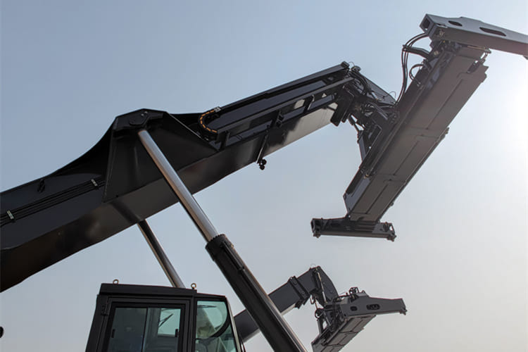 XCMG Reach Stacker Price for Sale in Guyana - Konttien käsittelylaitteet: kuva XCMG Reach Stacker Price for Sale in Guyana - Konttien käsittelylaitteet XCMG Reach Stacker Price for Sale in Guyana - Konttien käsittelylaitteet: kuva XCMG Reach Stacker Price for Sale in Guyana - Konttien käsittelylaitteet
