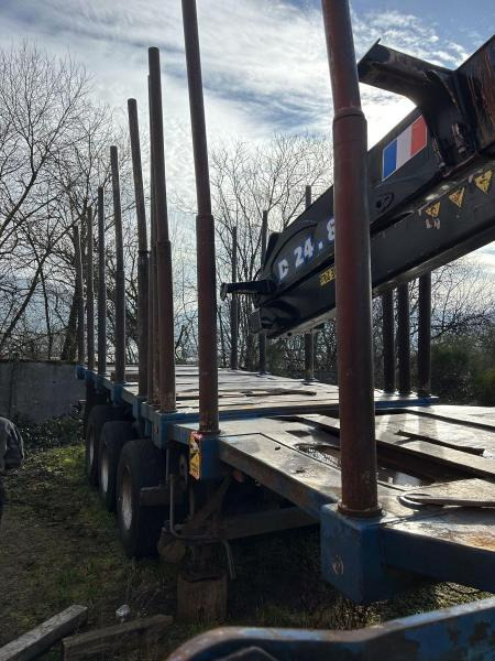 Diebolt grue avec grappin rotatif - Puu puoliperävaunu: kuva Diebolt grue avec grappin rotatif - Puu puoliperävaunu Diebolt grue avec grappin rotatif - Puu puoliperävaunu: kuva Diebolt grue avec grappin rotatif - Puu puoliperävaunu