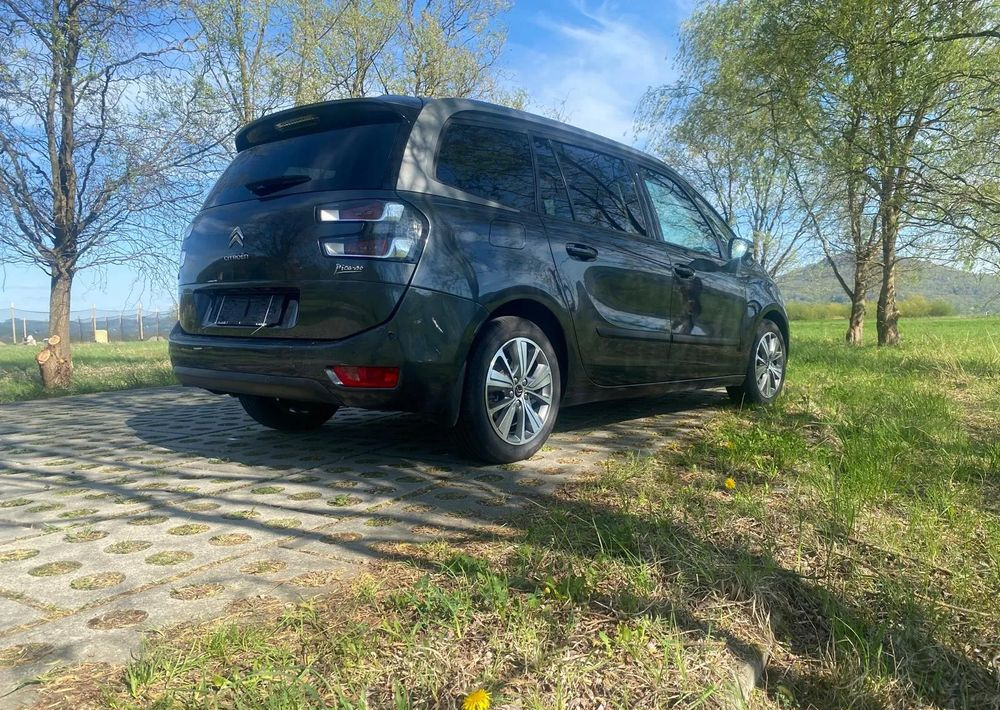 Citroën C4 Grand Picasso BlueHDi 120 EAT6 Selection - Minibussi, Pikkubussi: kuva Citroën C4 Grand Picasso BlueHDi 120 EAT6 Selection - Minibussi, Pikkubussi Citroën C4 Grand Picasso BlueHDi 120 EAT6 Selection - Minibussi, Pikkubussi: kuva Citroën C4 Grand Picasso BlueHDi 120 EAT6 Selection - Minibussi, Pikkubussi