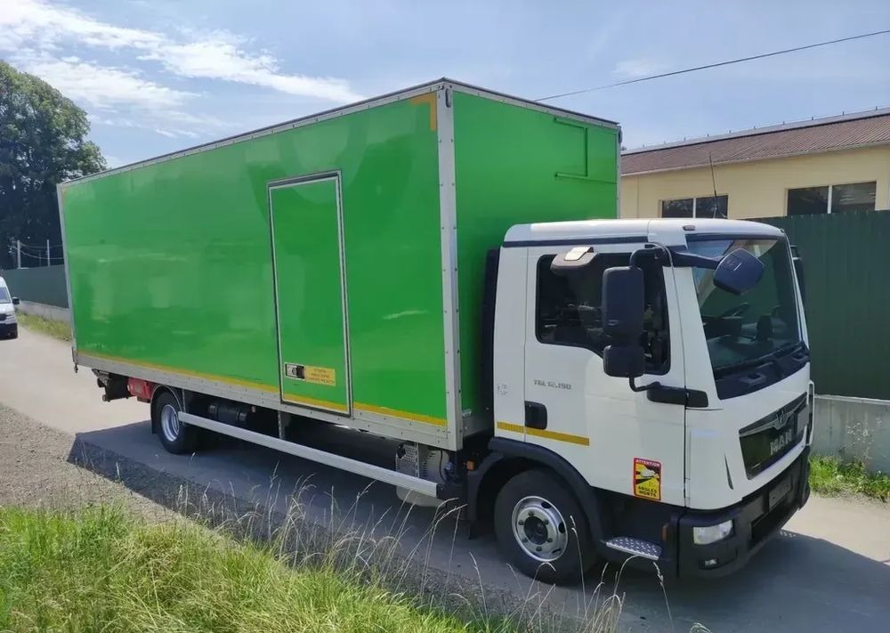 MAN TGL 12.190 kontener , winda - Umpikori kuorma-auto: kuva MAN TGL 12.190 kontener , winda - Umpikori kuorma-auto MAN TGL 12.190 kontener , winda - Umpikori kuorma-auto: kuva MAN TGL 12.190 kontener , winda - Umpikori kuorma-auto