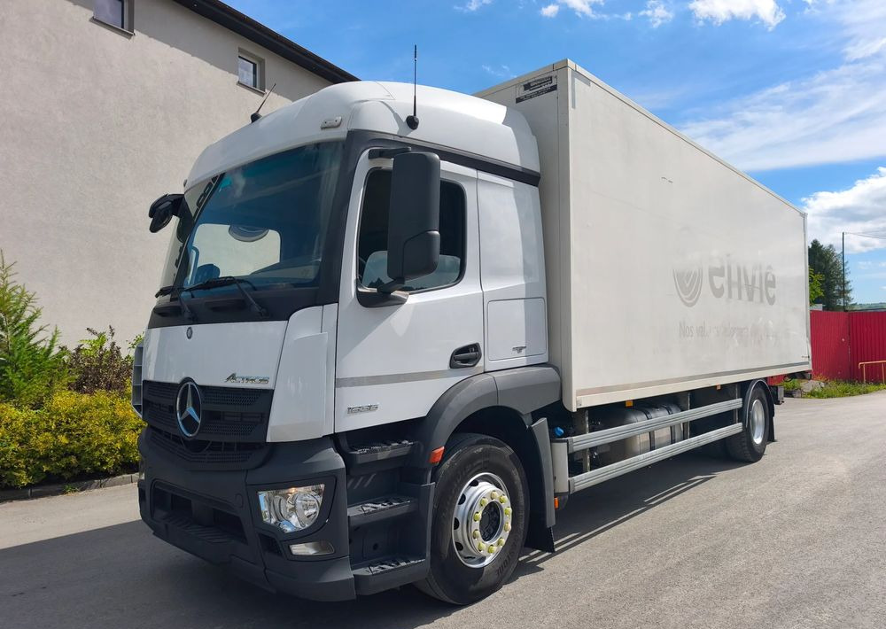 Mercedes-Benz ACTROS 18.360 kontener 18 p , winda - Umpikori kuorma-auto: kuva Mercedes-Benz ACTROS 18.360 kontener 18 p , winda - Umpikori kuorma-auto Mercedes-Benz ACTROS 18.360 kontener 18 p , winda - Umpikori kuorma-auto: kuva Mercedes-Benz ACTROS 18.360 kontener 18 p , winda - Umpikori kuorma-auto