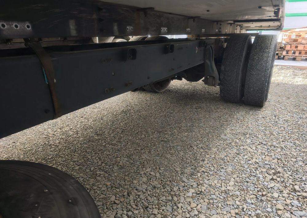 Renault Gama D 18.280  rama do zabudowy poduszka - Kuorma-auto alusta: kuva  Renault Gama D 18.280  rama do zabudowy poduszka - Kuorma-auto alusta Renault Gama D 18.280  rama do zabudowy poduszka - Kuorma-auto alusta: kuva  Renault Gama D 18.280  rama do zabudowy poduszka - Kuorma-auto alusta