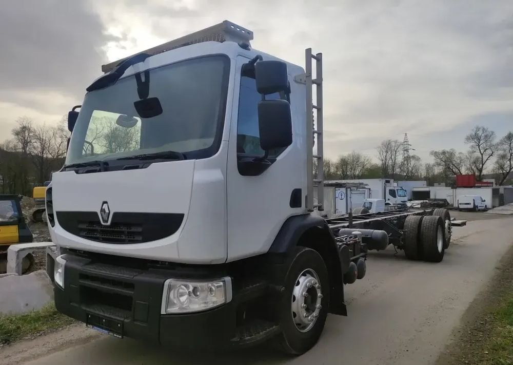 Renault Premium 26.380 Dxi 6x2 rama do zabudowy - Kuorma-auto alusta: kuva Renault Premium 26.380 Dxi 6x2 rama do zabudowy - Kuorma-auto alusta Renault Premium 26.380 Dxi 6x2 rama do zabudowy - Kuorma-auto alusta: kuva Renault Premium 26.380 Dxi 6x2 rama do zabudowy - Kuorma-auto alusta
