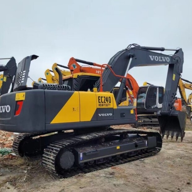 2022 Volvo EC240 - Telakaivukone: kuva  2022 Volvo EC240 - Telakaivukone 2022 Volvo EC240 - Telakaivukone: kuva  2022 Volvo EC240 - Telakaivukone