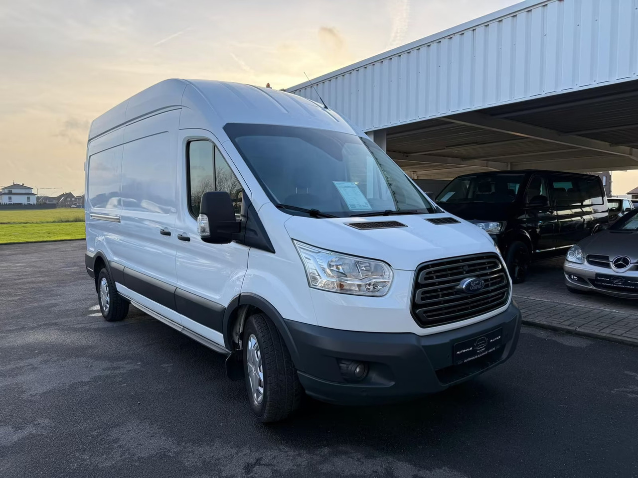 Ford Transit - Pieni pakettiauto: kuva Ford Transit - Pieni pakettiauto Ford Transit - Pieni pakettiauto: kuva Ford Transit - Pieni pakettiauto