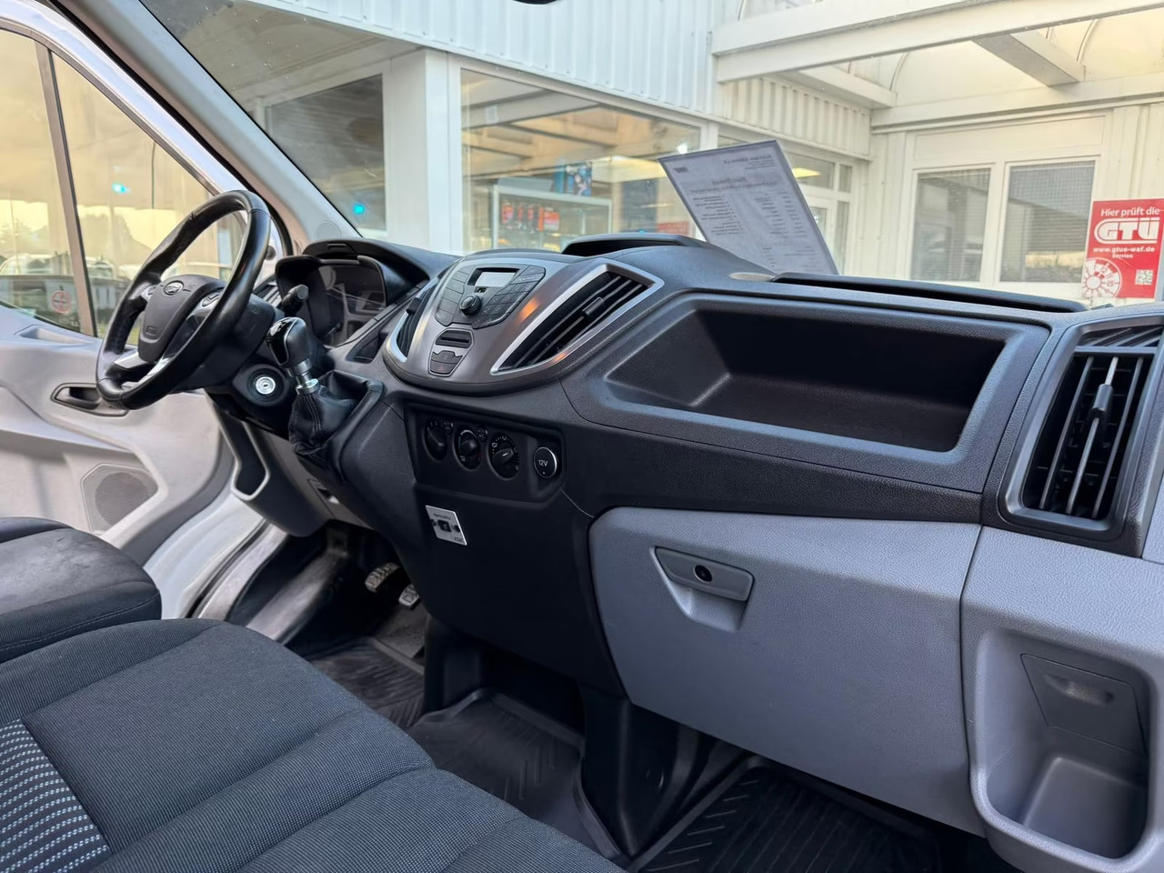 Ford Transit - Pieni pakettiauto: kuva Ford Transit - Pieni pakettiauto Ford Transit - Pieni pakettiauto: kuva Ford Transit - Pieni pakettiauto