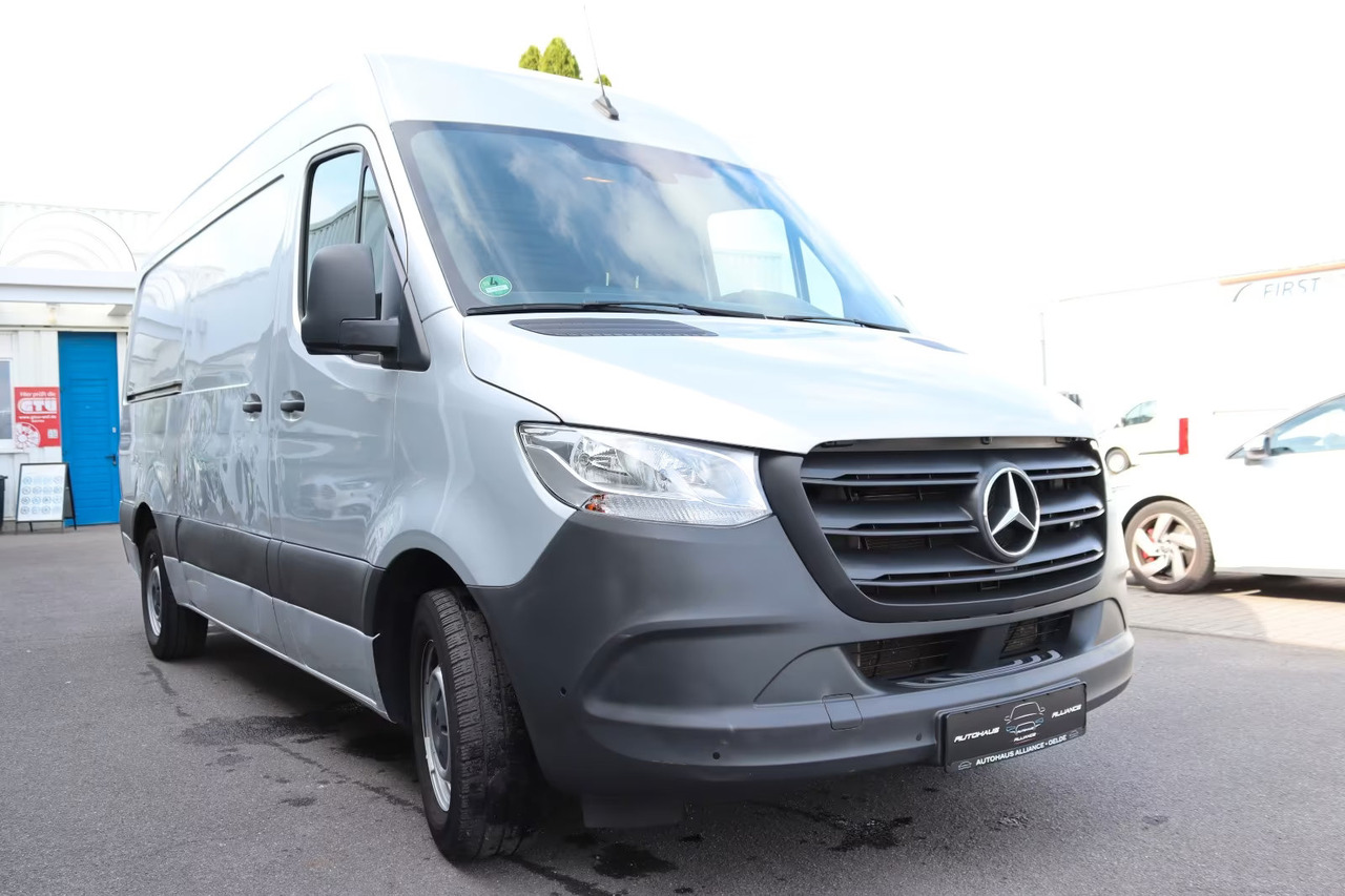 Mercedes Benz Sprinter - Pakettiauto: kuva Mercedes Benz Sprinter - Pakettiauto Mercedes Benz Sprinter - Pakettiauto: kuva Mercedes Benz Sprinter - Pakettiauto