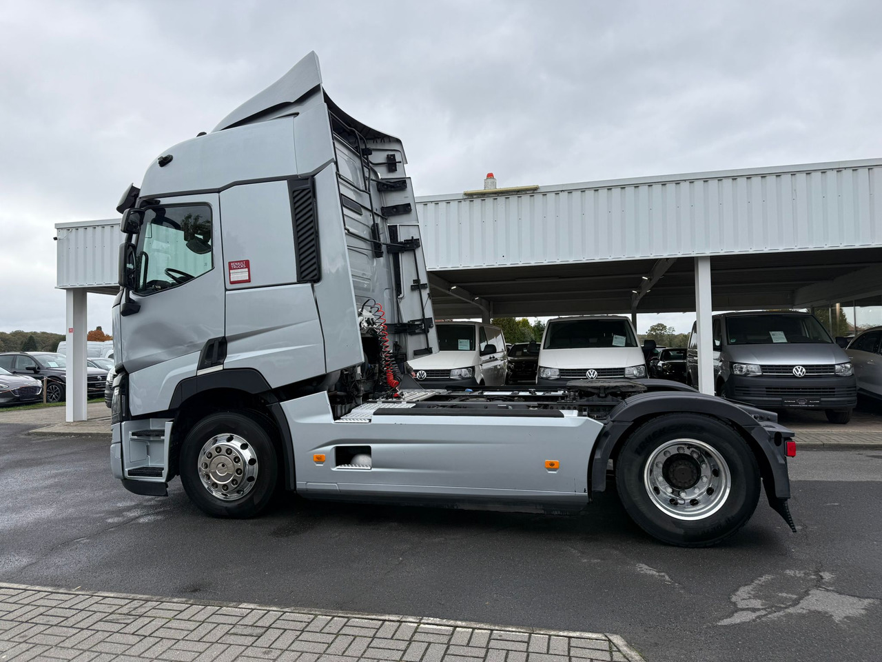 RENAULT T - Vetopöytäauto: kuva RENAULT T - Vetopöytäauto RENAULT T - Vetopöytäauto: kuva RENAULT T - Vetopöytäauto