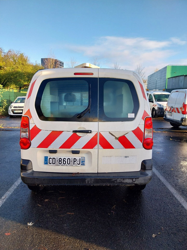 Citroën Berlingo PH2 Diesel. Contrôle technique défavorable pour défaillances majeures. VEHICULE VENDU EN L'ETAT, AUCUNE GARANTIE (il peut y avoir des problèmes mécanique non connus). - Henkilöauto: kuva Citroën Berlingo PH2 Diesel. Contrôle technique défavorable pour défaillances majeures. VEHICULE VENDU EN L'ETAT, AUCUNE GARANTIE (il peut y avoir des problèmes mécanique non connus). - Henkilöauto Citroën Berlingo PH2 Diesel. Contrôle technique défavorable pour défaillances majeures. VEHICULE VENDU EN L'ETAT, AUCUNE GARANTIE (il peut y avoir des problèmes mécanique non connus). - Henkilöauto: kuva Citroën Berlingo PH2 Diesel. Contrôle technique défavorable pour défaillances majeures. VEHICULE VENDU EN L'ETAT, AUCUNE GARANTIE (il peut y avoir des problèmes mécanique non connus). - Henkilöauto
