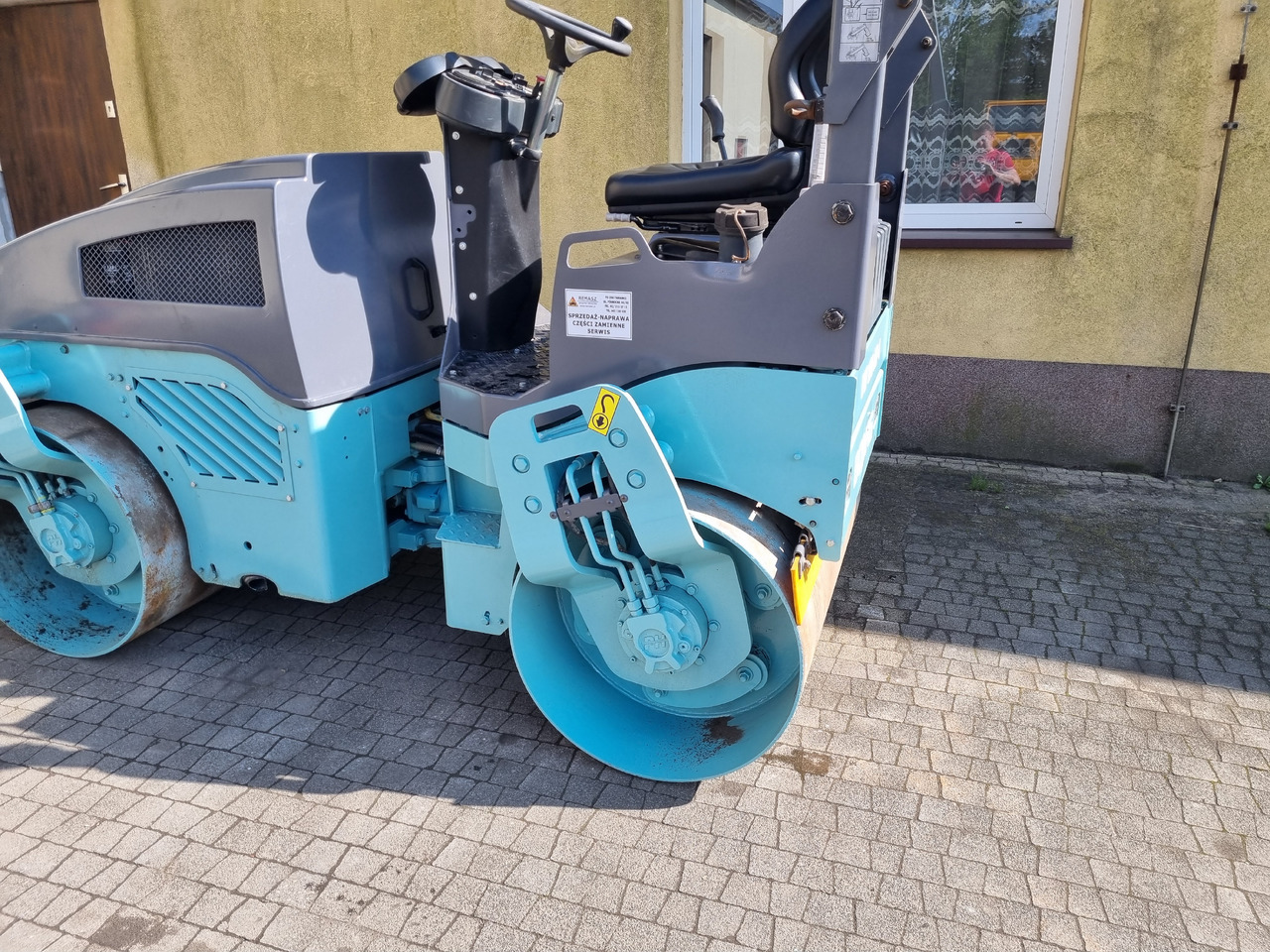 BOMAG BW 120 AD-4 - Tiejyrä: kuva BOMAG BW 120 AD-4 - Tiejyrä BOMAG BW 120 AD-4 - Tiejyrä: kuva BOMAG BW 120 AD-4 - Tiejyrä