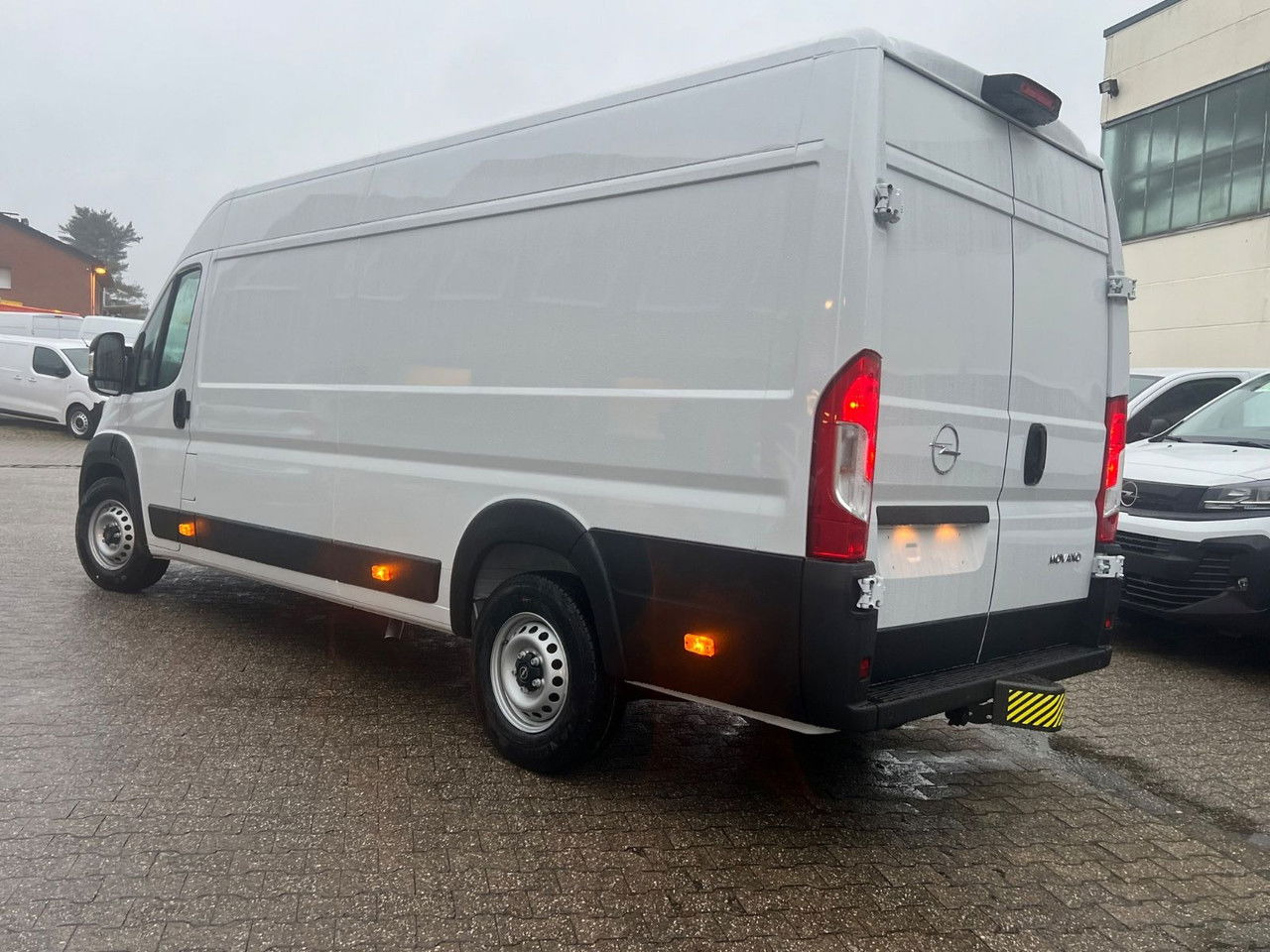 Opel Kasten 3,5 L4 H2 PS 180 Automatik+AHK Kasten 3,5 L4 H2 PS 180 Automatik+AHK - Pakettiauto: kuva Opel Kasten 3,5 L4 H2 PS 180 Automatik+AHK Kasten 3,5 L4 H2 PS 180 Automatik+AHK - Pakettiauto Opel Kasten 3,5 L4 H2 PS 180 Automatik+AHK Kasten 3,5 L4 H2 PS 180 Automatik+AHK - Pakettiauto: kuva Opel Kasten 3,5 L4 H2 PS 180 Automatik+AHK Kasten 3,5 L4 H2 PS 180 Automatik+AHK - Pakettiauto