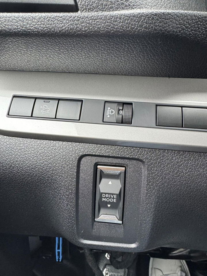 Uusi Pakettiauto Opel Vivaro 120 PS L2H1: kuva Uusi Pakettiauto Opel Vivaro 120 PS L2H1