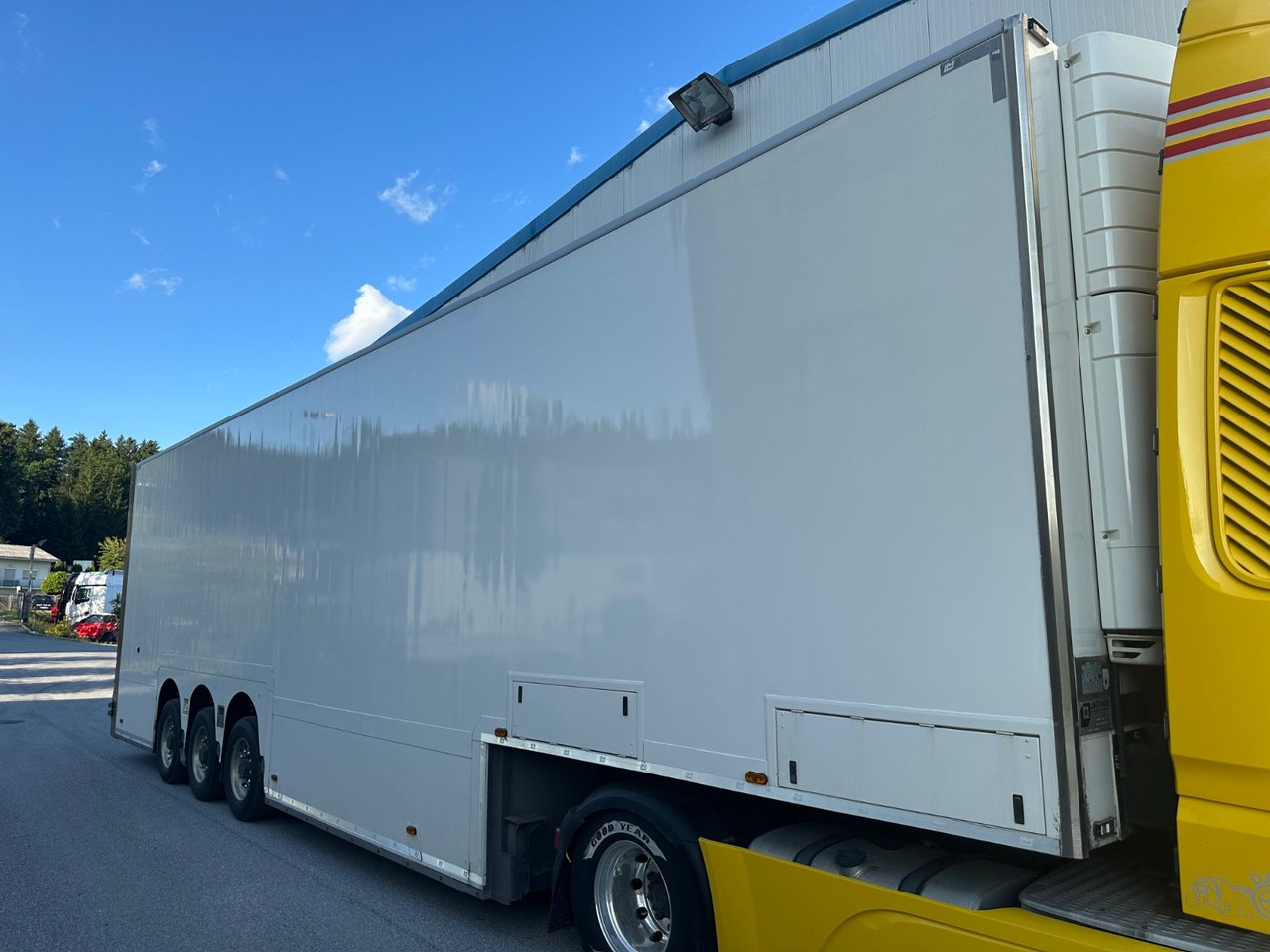 Van Eck Dubbeldeck T3Z Carrier - Umpikori puoliperävaunu: kuva Van Eck Dubbeldeck T3Z Carrier - Umpikori puoliperävaunu Van Eck Dubbeldeck T3Z Carrier - Umpikori puoliperävaunu: kuva Van Eck Dubbeldeck T3Z Carrier - Umpikori puoliperävaunu