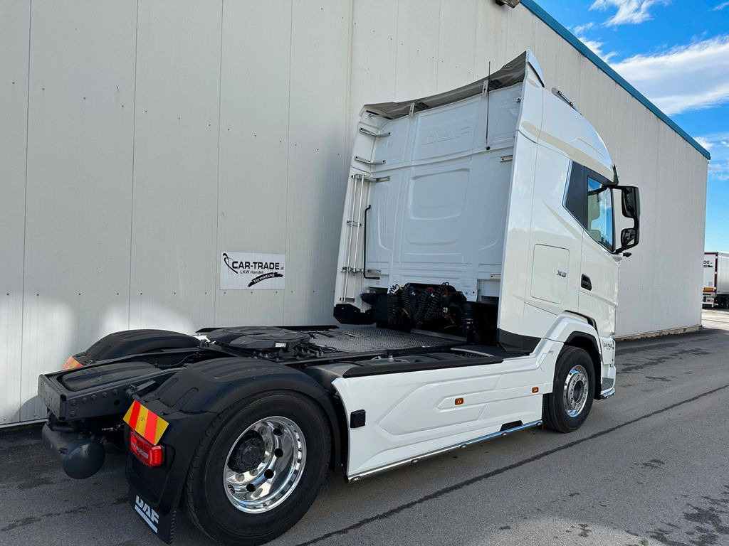 DAF XG 530 Retarder Standklima 3 Jahre Garantie DAF XG 530 Retarder Standklima 3 Jahre Garantie - Vetopöytäauto: kuva DAF XG 530 Retarder Standklima 3 Jahre Garantie DAF XG 530 Retarder Standklima 3 Jahre Garantie - Vetopöytäauto DAF XG 530 Retarder Standklima 3 Jahre Garantie DAF XG 530 Retarder Standklima 3 Jahre Garantie - Vetopöytäauto: kuva DAF XG 530 Retarder Standklima 3 Jahre Garantie DAF XG 530 Retarder Standklima 3 Jahre Garantie - Vetopöytäauto