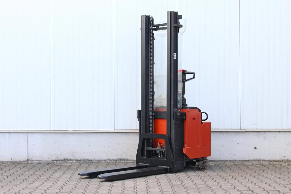 BT LSV1250 - 3400mm - Pinoamistrukki: kuva BT LSV1250 - 3400mm - Pinoamistrukki BT LSV1250 - 3400mm - Pinoamistrukki: kuva BT LSV1250 - 3400mm - Pinoamistrukki