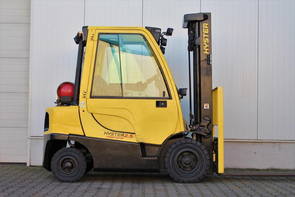 HYSTER H2.5FT Gas 2500kg Kabine 2018 Stapler UVV ✅ - Kaasutrukki: kuva HYSTER H2.5FT Gas 2500kg Kabine 2018 Stapler UVV ✅ - Kaasutrukki HYSTER H2.5FT Gas 2500kg Kabine 2018 Stapler UVV ✅ - Kaasutrukki: kuva HYSTER H2.5FT Gas 2500kg Kabine 2018 Stapler UVV ✅ - Kaasutrukki