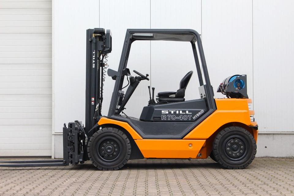 STILL R70-40T Gas Triplex 4t Klammergabel - Kaasutrukki: kuva STILL R70-40T Gas Triplex 4t Klammergabel - Kaasutrukki STILL R70-40T Gas Triplex 4t Klammergabel - Kaasutrukki: kuva STILL R70-40T Gas Triplex 4t Klammergabel - Kaasutrukki