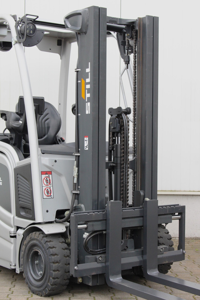 Sähkötrukki STILL RX20-16C Triplexmast: kuva Sähkötrukki STILL RX20-16C Triplexmast