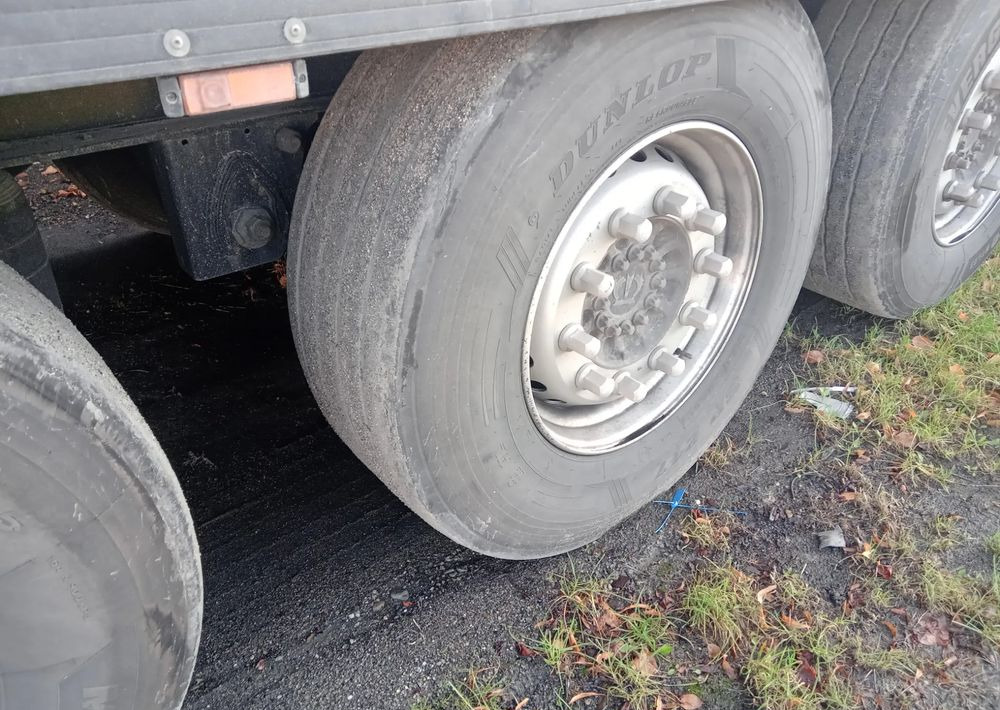 Krone SD - Pressukapellipuoliperävaunu: kuva Krone SD - Pressukapellipuoliperävaunu Krone SD - Pressukapellipuoliperävaunu: kuva Krone SD - Pressukapellipuoliperävaunu