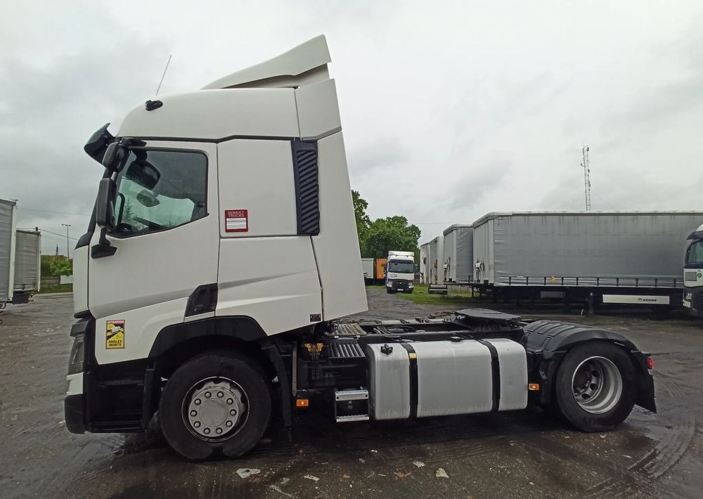 Renault T - Vetopöytäauto: kuva Renault T - Vetopöytäauto Renault T - Vetopöytäauto: kuva Renault T - Vetopöytäauto