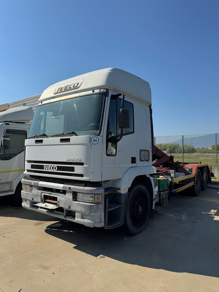 IVECO MAGIRUS 240E42 Gancio Scarrabile - Lava-kuorma-auto: kuva IVECO MAGIRUS 240E42 Gancio Scarrabile - Lava-kuorma-auto IVECO MAGIRUS 240E42 Gancio Scarrabile - Lava-kuorma-auto: kuva IVECO MAGIRUS 240E42 Gancio Scarrabile - Lava-kuorma-auto