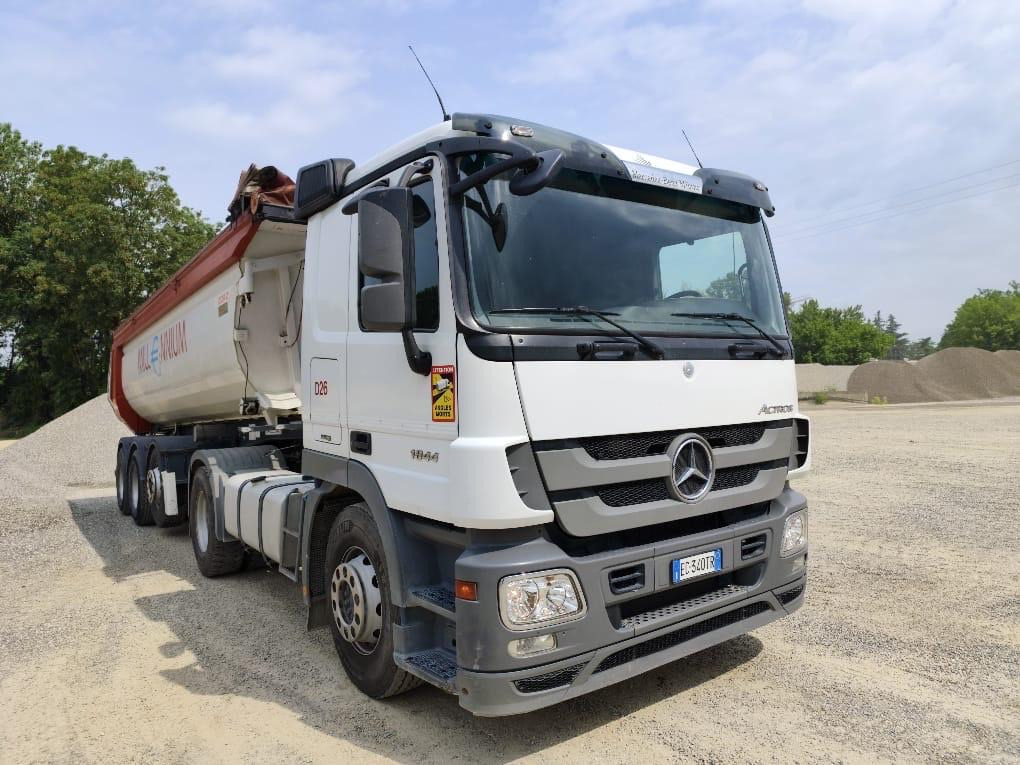 MERCEDES-BENZ ACTROS - Vetopöytäauto: kuva MERCEDES-BENZ ACTROS - Vetopöytäauto MERCEDES-BENZ ACTROS - Vetopöytäauto: kuva MERCEDES-BENZ ACTROS - Vetopöytäauto