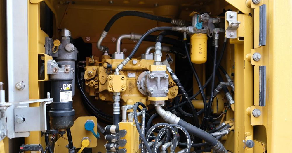 Caterpillar cat 320EL - Telakaivukone: kuva Caterpillar cat 320EL - Telakaivukone Caterpillar cat 320EL - Telakaivukone: kuva Caterpillar cat 320EL - Telakaivukone