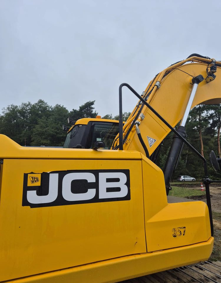 JCB 220XLC - Telakaivukone: kuva JCB 220XLC - Telakaivukone JCB 220XLC - Telakaivukone: kuva JCB 220XLC - Telakaivukone