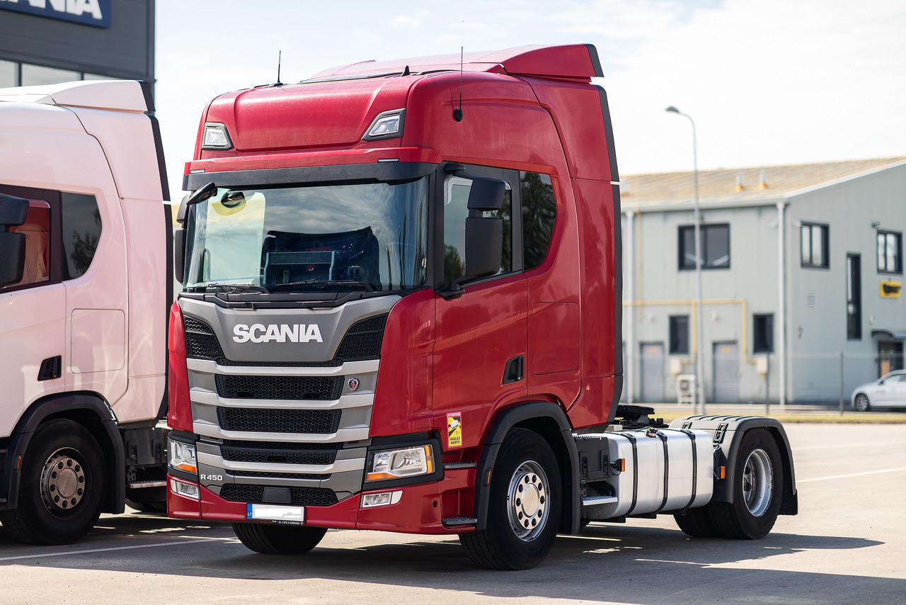 SCANIA R450 - Vetopöytäauto: kuva SCANIA R450 - Vetopöytäauto SCANIA R450 - Vetopöytäauto: kuva SCANIA R450 - Vetopöytäauto