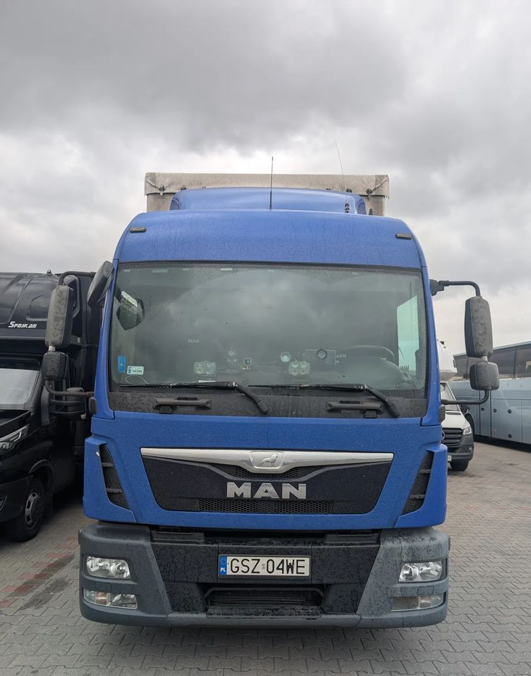 MAN TRUCK TGL - Pressukapelli kuorma-auto: kuva MAN TRUCK TGL - Pressukapelli kuorma-auto MAN TRUCK TGL - Pressukapelli kuorma-auto: kuva MAN TRUCK TGL - Pressukapelli kuorma-auto