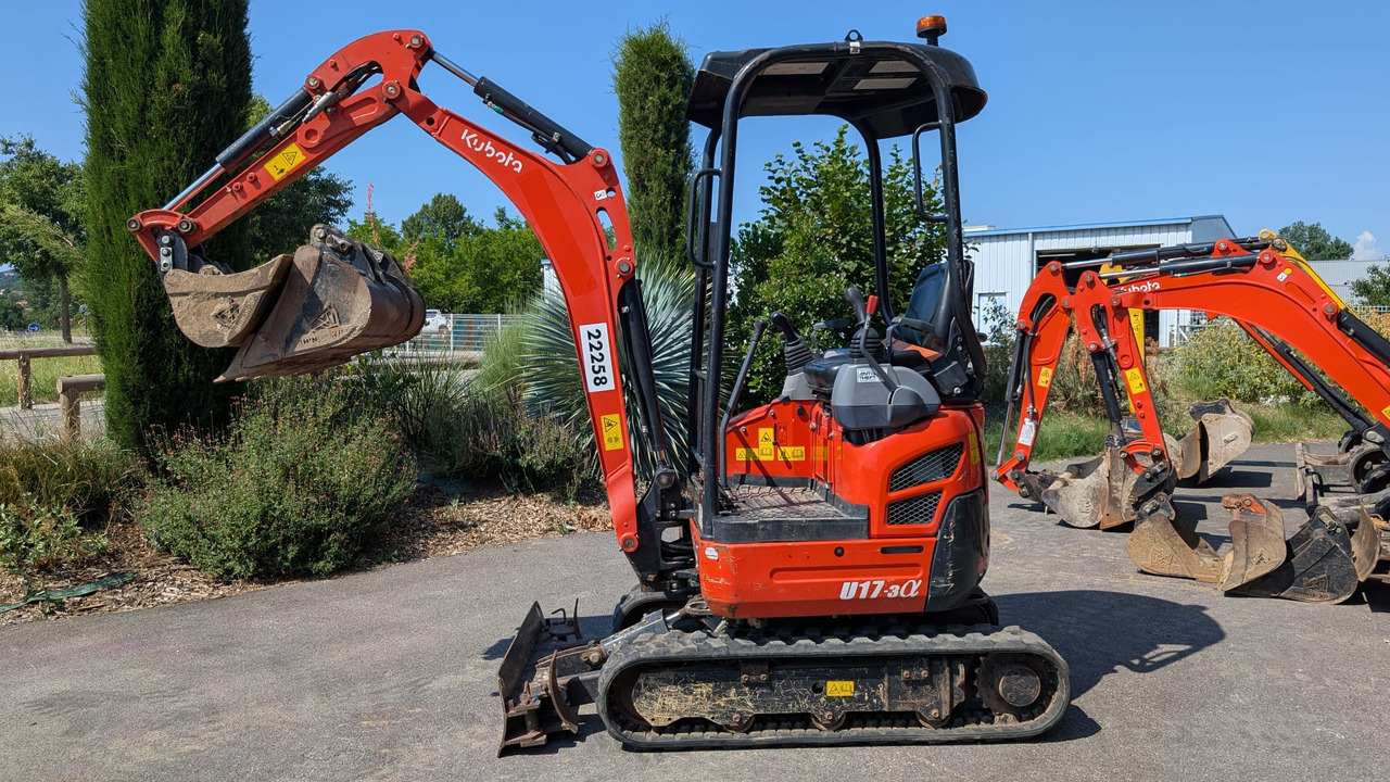 KUBOTA - Minikuormaaja: kuva KUBOTA - Minikuormaaja KUBOTA - Minikuormaaja: kuva KUBOTA - Minikuormaaja
