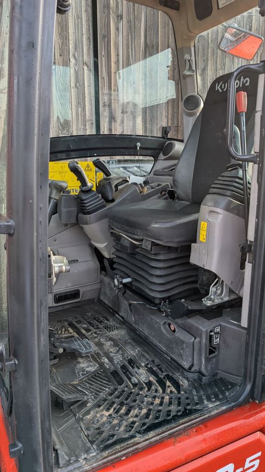 KUBOTA U50-5 - Minikuormaaja: kuva KUBOTA U50-5 - Minikuormaaja KUBOTA U50-5 - Minikuormaaja: kuva KUBOTA U50-5 - Minikuormaaja