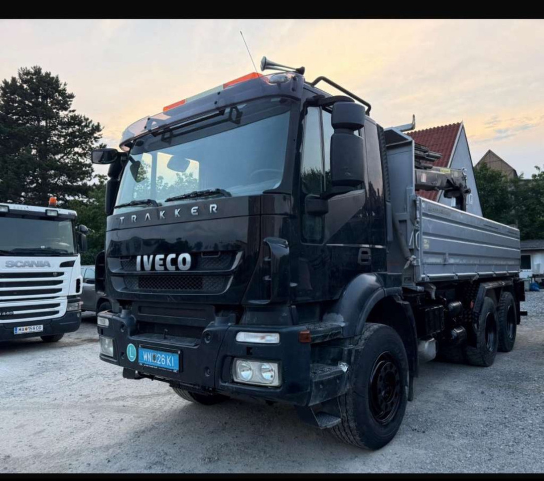 IVECO Trakker/ KPEC1/2A4 - Nosturiauto: kuva IVECO Trakker/ KPEC1/2A4 - Nosturiauto IVECO Trakker/ KPEC1/2A4 - Nosturiauto: kuva IVECO Trakker/ KPEC1/2A4 - Nosturiauto