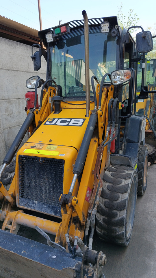 JCB 1CX 08M3WL - Minikuormaaja: kuva JCB 1CX 08M3WL - Minikuormaaja JCB 1CX 08M3WL - Minikuormaaja: kuva JCB 1CX 08M3WL - Minikuormaaja