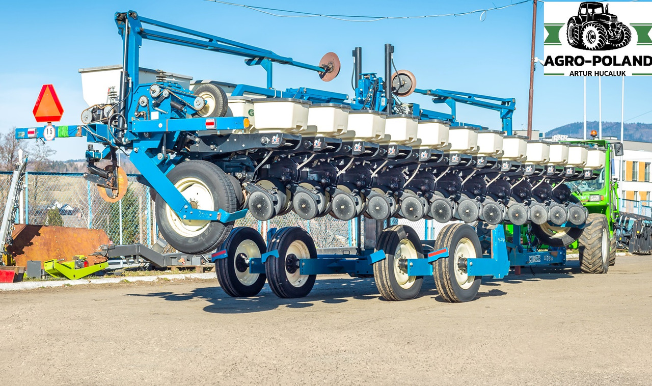 KINZE 3600 - 2006 ROK - 12 RZĘDOWY + ZBIORNIK NA NAWÓZ I MIKROELEMENTY - Tarkkuuskylvökone: kuva KINZE 3600 - 2006 ROK - 12 RZĘDOWY + ZBIORNIK NA NAWÓZ I MIKROELEMENTY - Tarkkuuskylvökone KINZE 3600 - 2006 ROK - 12 RZĘDOWY + ZBIORNIK NA NAWÓZ I MIKROELEMENTY - Tarkkuuskylvökone: kuva KINZE 3600 - 2006 ROK - 12 RZĘDOWY + ZBIORNIK NA NAWÓZ I MIKROELEMENTY - Tarkkuuskylvökone