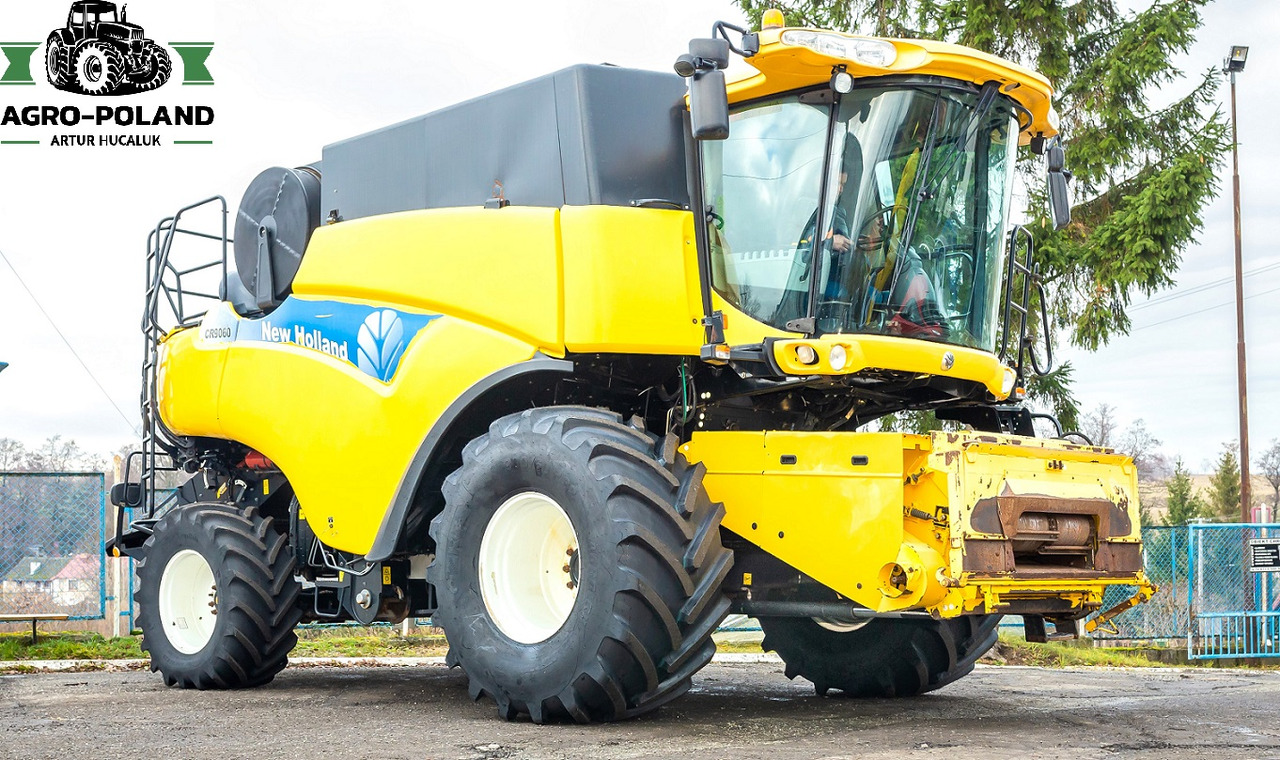 NEW HOLLAND CR 9060 - 2008 - 2554 h + HEDER 6,09 M - Leikkuupuimuri: kuva NEW HOLLAND CR 9060 - 2008 - 2554 h + HEDER 6,09 M - Leikkuupuimuri NEW HOLLAND CR 9060 - 2008 - 2554 h + HEDER 6,09 M - Leikkuupuimuri: kuva NEW HOLLAND CR 9060 - 2008 - 2554 h + HEDER 6,09 M - Leikkuupuimuri