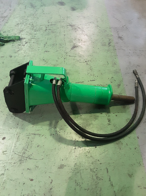 MONTABERT BRP70 - Iskuvasara: kuva MONTABERT BRP70 - Iskuvasara MONTABERT BRP70 - Iskuvasara: kuva MONTABERT BRP70 - Iskuvasara