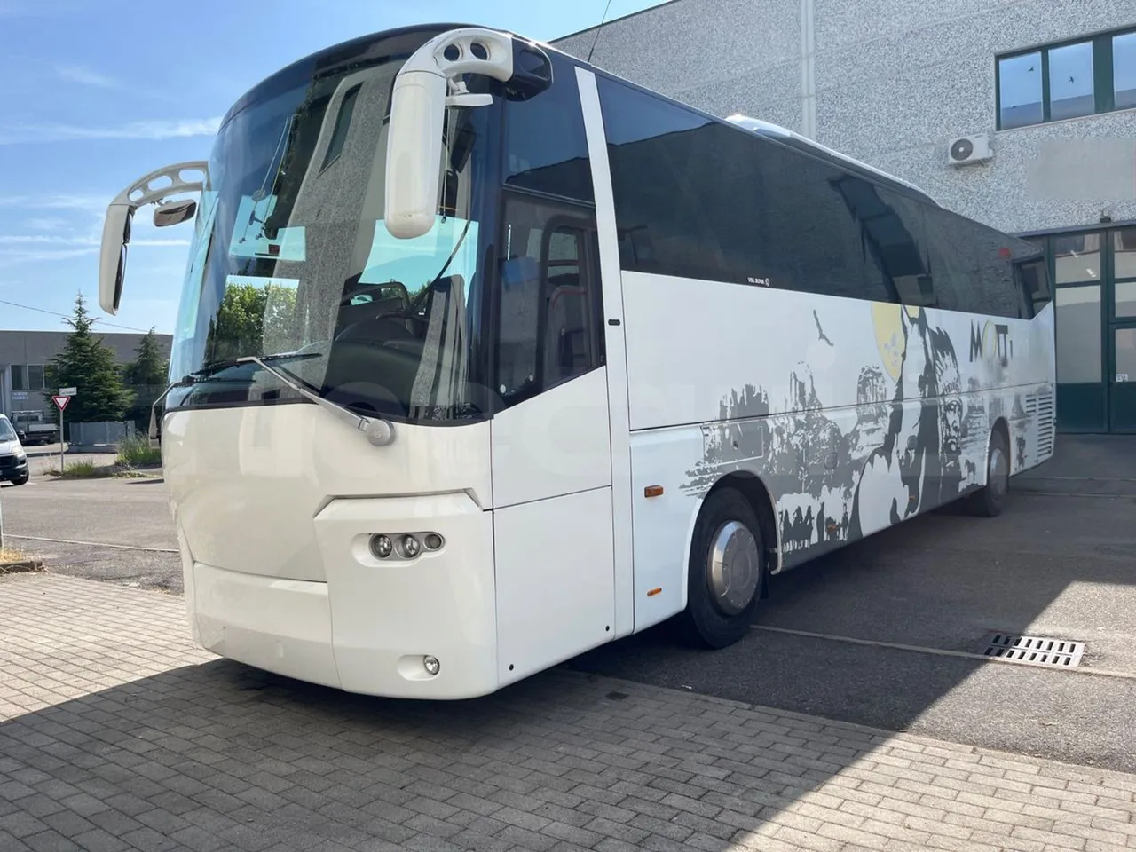 Bova B V Magiq - Turistibussi: kuva Bova B V Magiq - Turistibussi Bova B V Magiq - Turistibussi: kuva Bova B V Magiq - Turistibussi