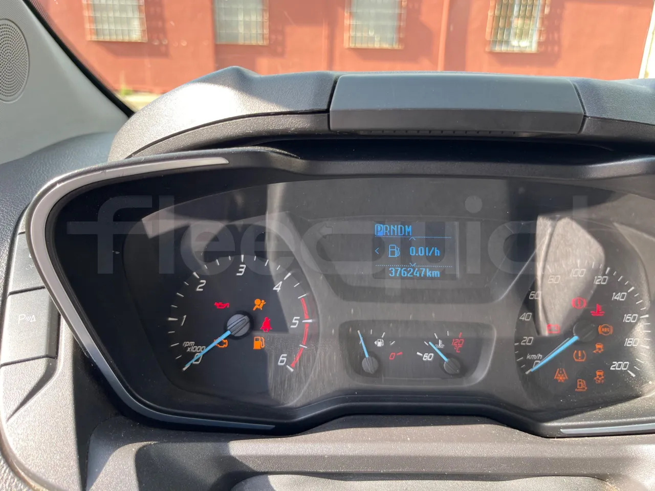 Ford Tourneo Custom - Pikkubussi: kuva Ford Tourneo Custom - Pikkubussi Ford Tourneo Custom - Pikkubussi: kuva Ford Tourneo Custom - Pikkubussi