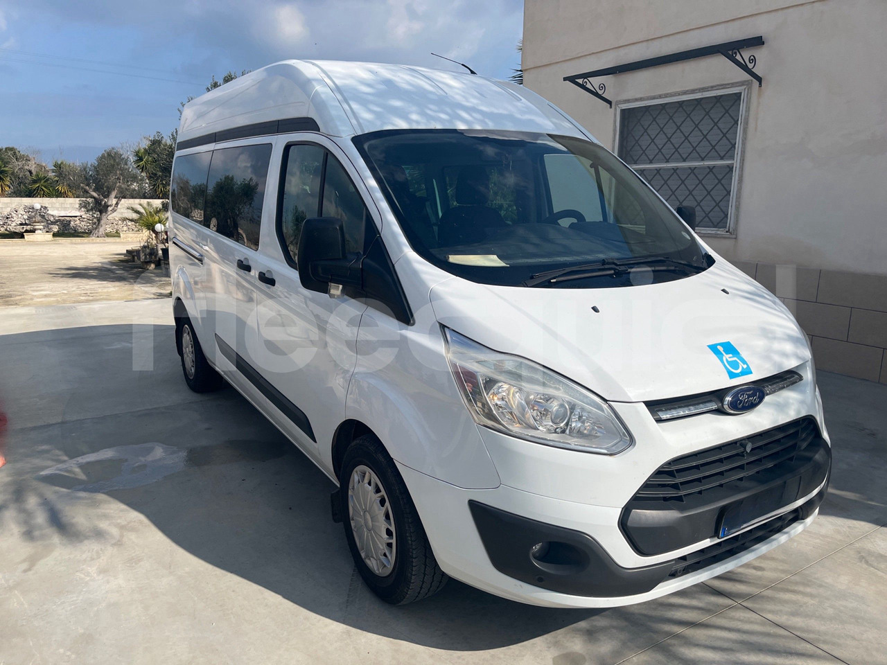 Ford Transit - Minibussi, Pikkubussi: kuva Ford Transit - Minibussi, Pikkubussi Ford Transit - Minibussi, Pikkubussi: kuva Ford Transit - Minibussi, Pikkubussi