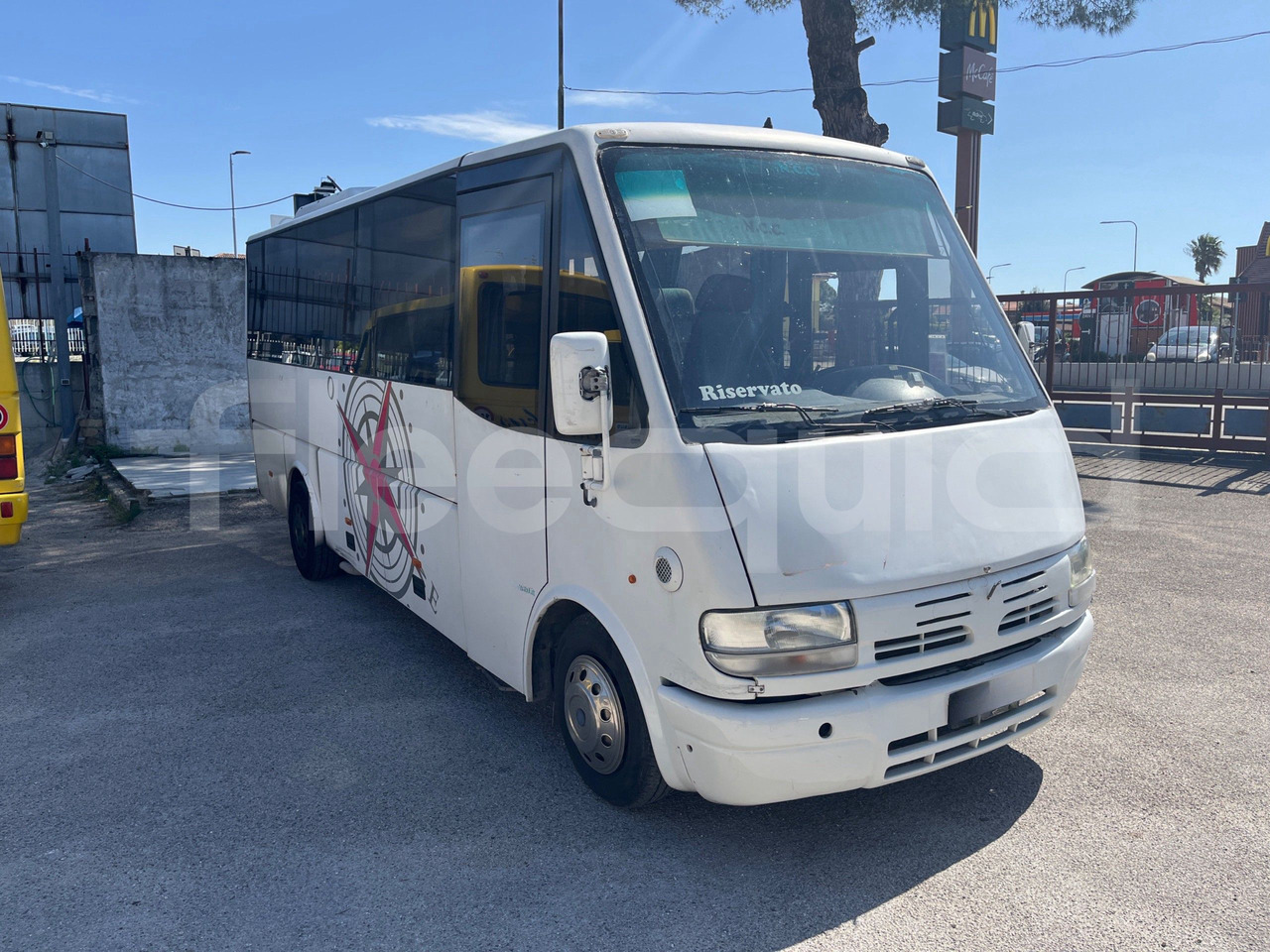 Iveco 59E12 - Minibussi, Pikkubussi: kuva Iveco 59E12 - Minibussi, Pikkubussi Iveco 59E12 - Minibussi, Pikkubussi: kuva Iveco 59E12 - Minibussi, Pikkubussi