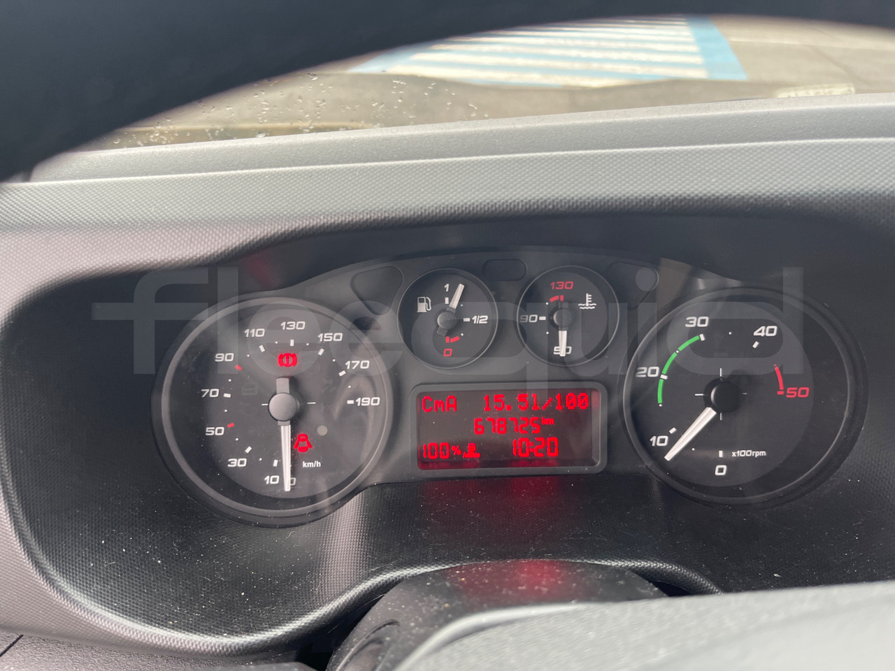 Iveco Daily - Minibussi, Pikkubussi: kuva Iveco Daily - Minibussi, Pikkubussi Iveco Daily - Minibussi, Pikkubussi: kuva Iveco Daily - Minibussi, Pikkubussi