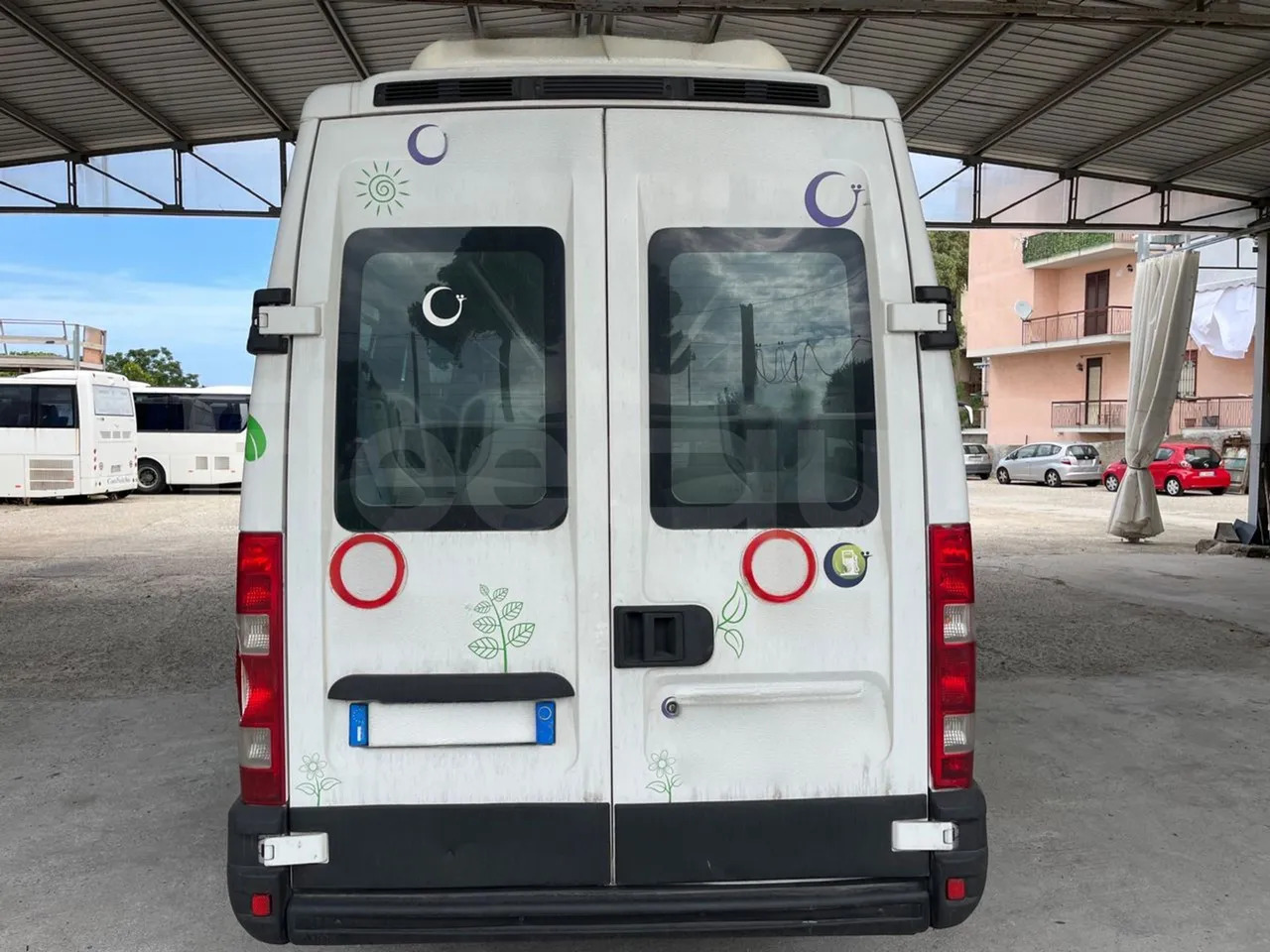 Iveco Daily - Turistibussi: kuva Iveco Daily - Turistibussi Iveco Daily - Turistibussi: kuva Iveco Daily - Turistibussi