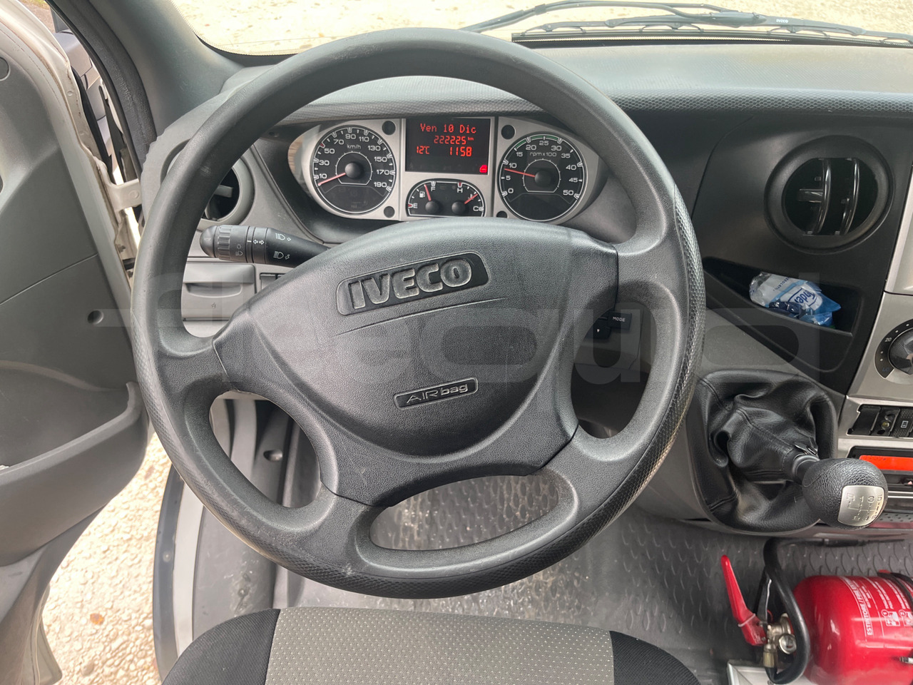 Iveco Daily - Koulubussi: kuva Iveco Daily - Koulubussi Iveco Daily - Koulubussi: kuva Iveco Daily - Koulubussi