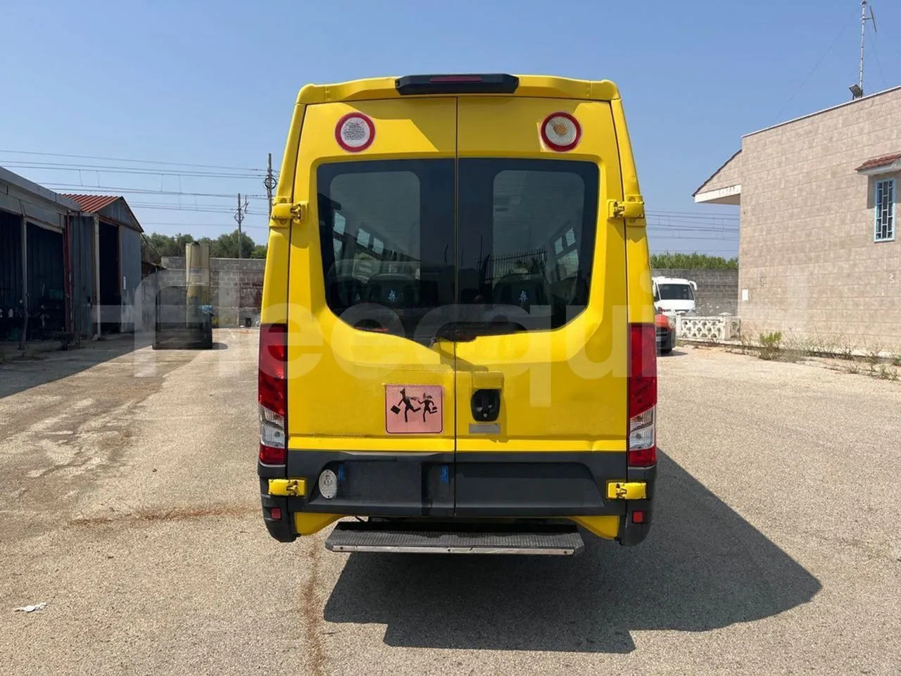 Iveco Daily - Koulubussi: kuva Iveco Daily - Koulubussi Iveco Daily - Koulubussi: kuva Iveco Daily - Koulubussi