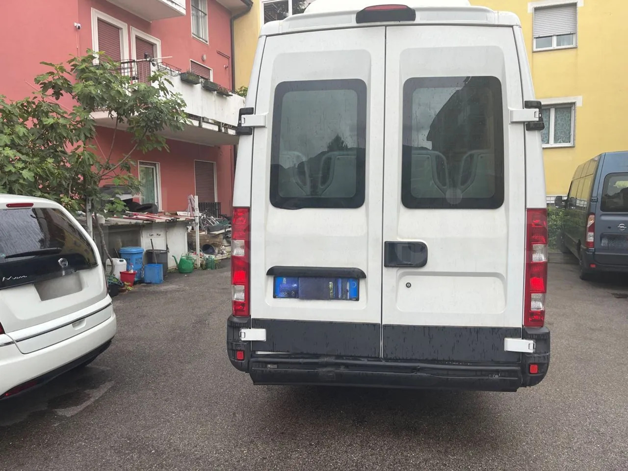 Iveco Daily - Minibussi, Pikkubussi: kuva Iveco Daily - Minibussi, Pikkubussi Iveco Daily - Minibussi, Pikkubussi: kuva Iveco Daily - Minibussi, Pikkubussi