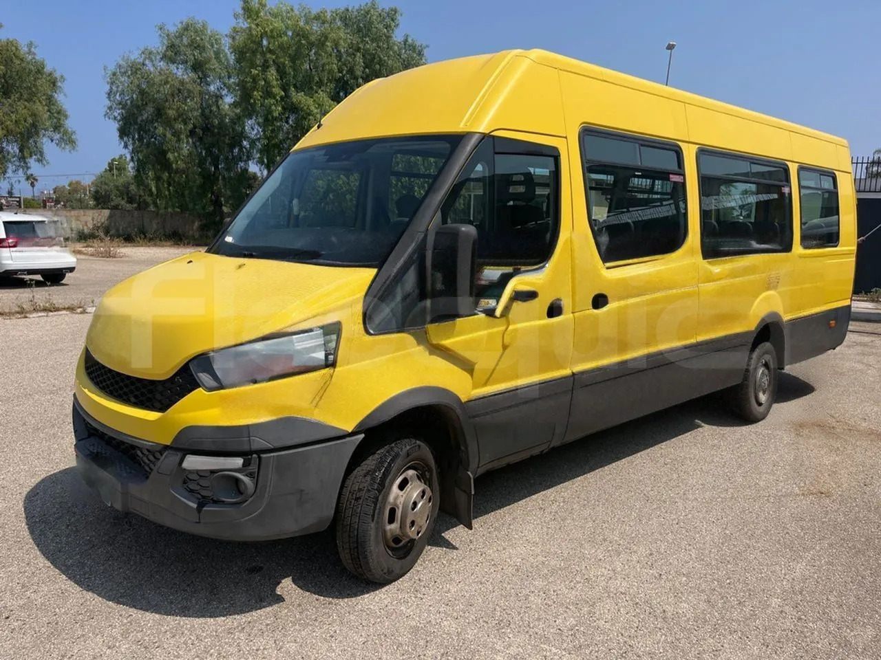Iveco Daily - Koulubussi: kuva Iveco Daily - Koulubussi Iveco Daily - Koulubussi: kuva Iveco Daily - Koulubussi