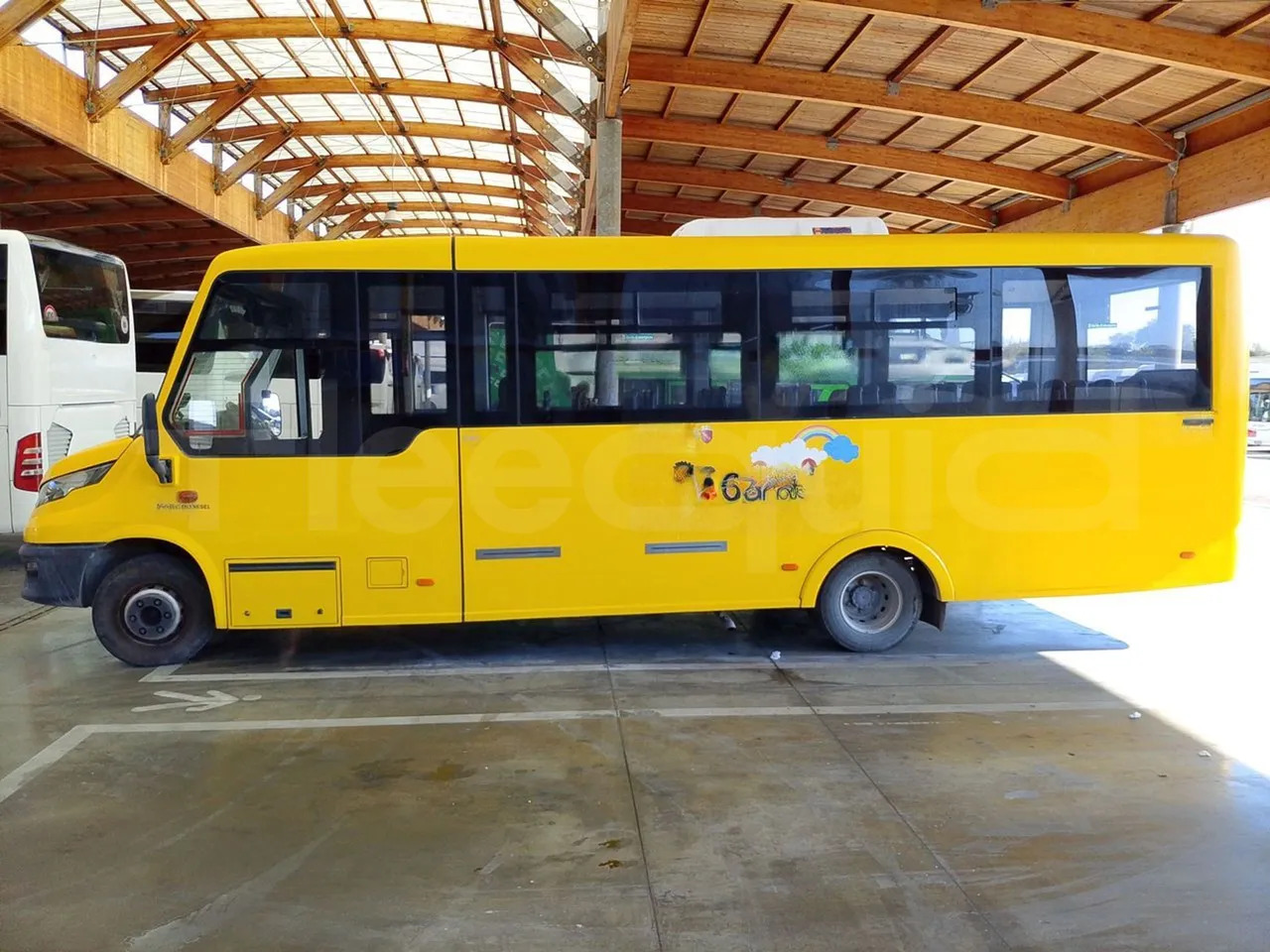 Koulubussi Iveco Indcar: kuva Koulubussi Iveco Indcar