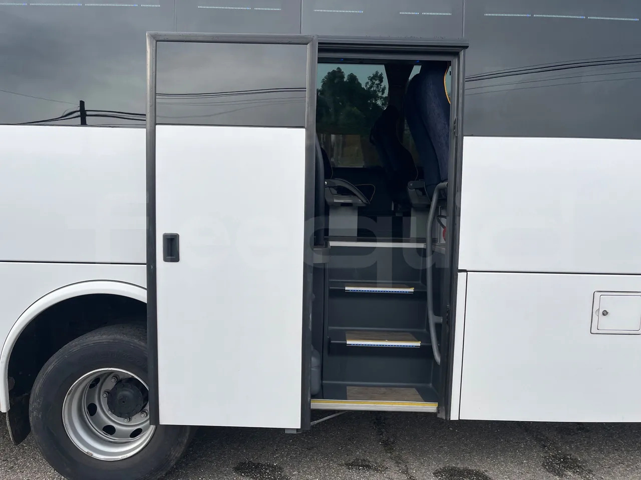 Turistibussi Iveco Indcar: kuva Turistibussi Iveco Indcar Turistibussi Iveco Indcar: kuva Turistibussi Iveco Indcar